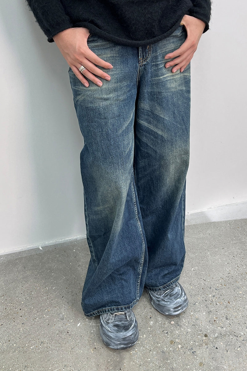 Suede Platform Distressed Sneakers - Wolvess