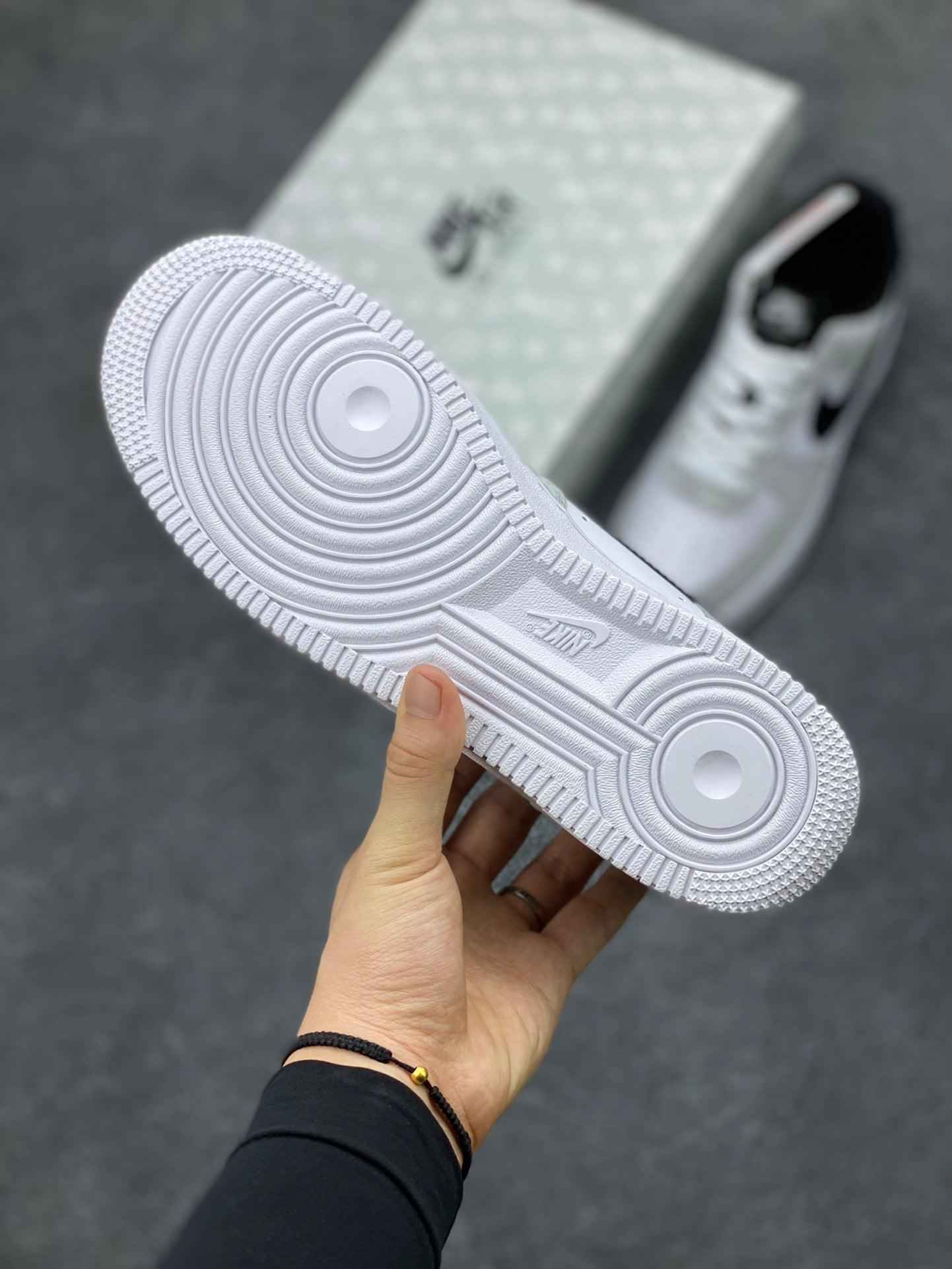 Custom Air Force 1 ’07 LV BQ8988-108