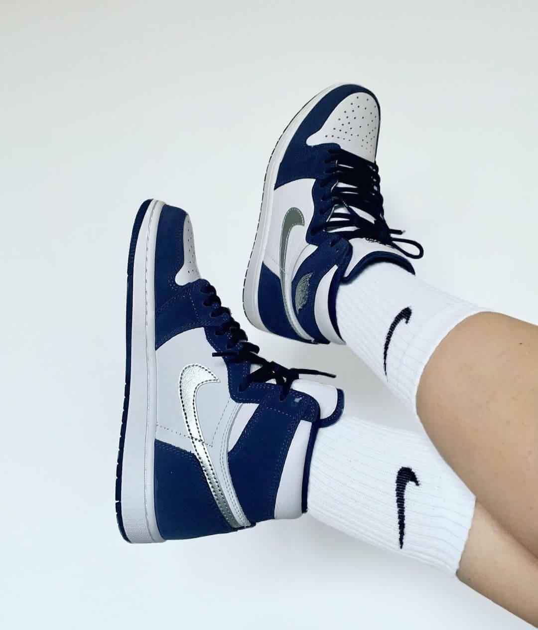 Custom Air Jordan 1 Midnight Navy Sneakers