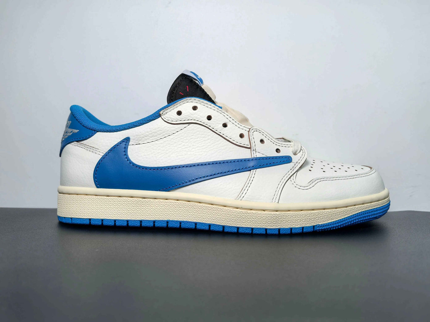 Custom Air Jordan 1 x Travis Scott x Fragment Design DM7866-104