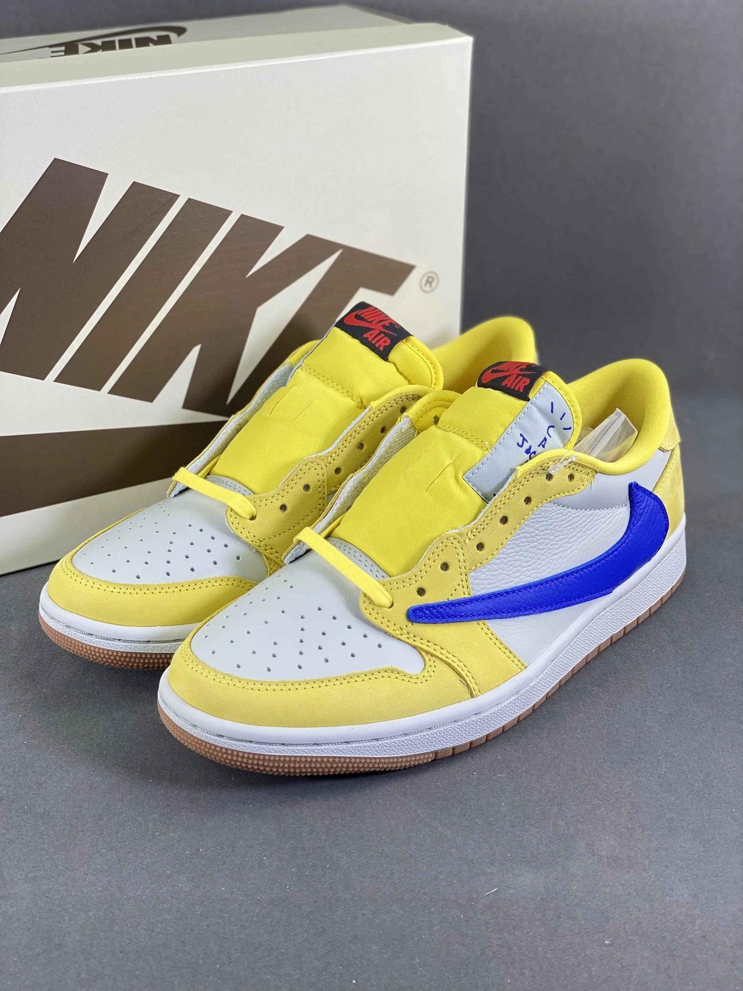 Custom Travis Scott x Air Jordan 1 Low “Canary” DZ4137-700