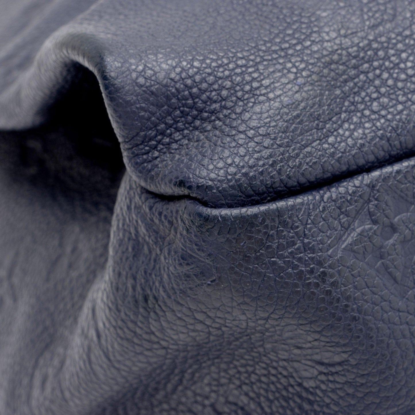 Wolvess Monogram Empreinte Artsy MM Shoulder Bag - Wolvess