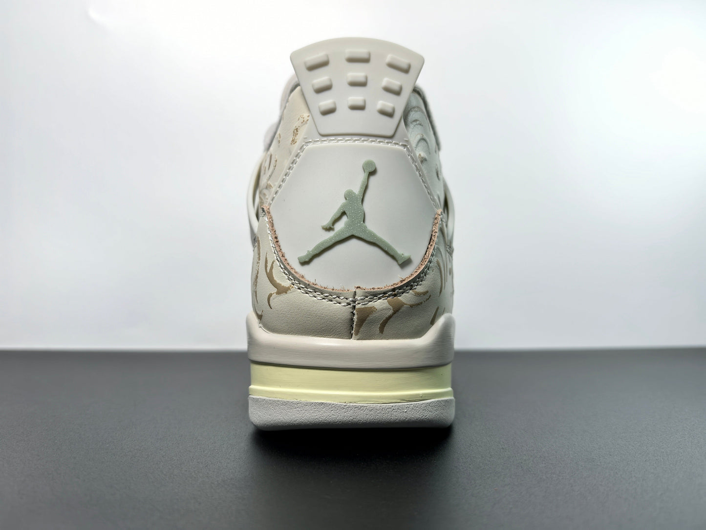 Air Jordan 4 Retro SE IM8116-047 Luxury Urban Wear