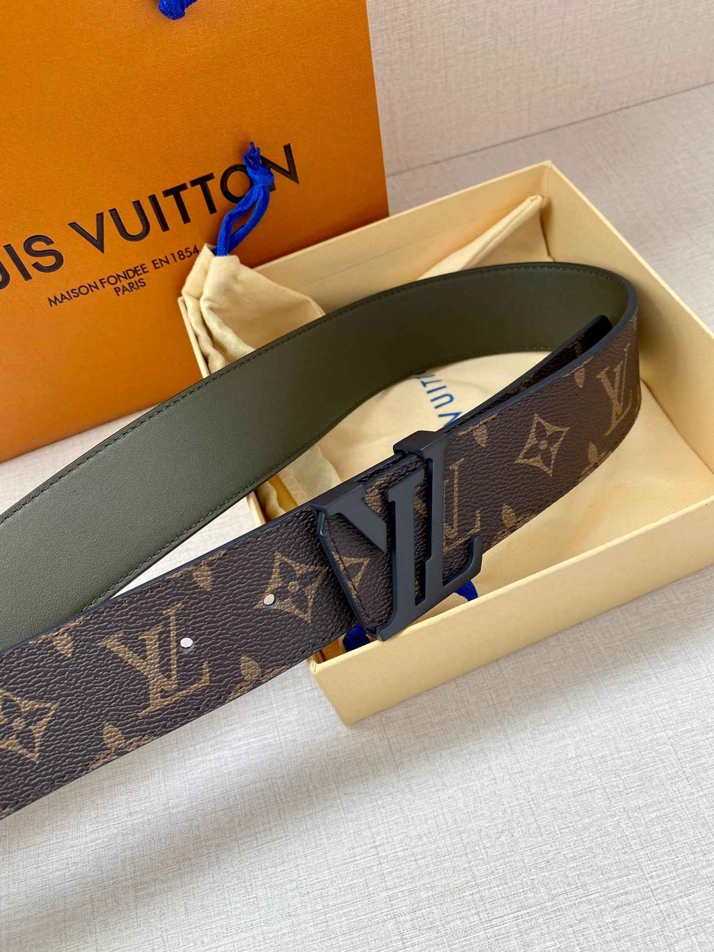 Vl - Luxury LUV BELTS 020