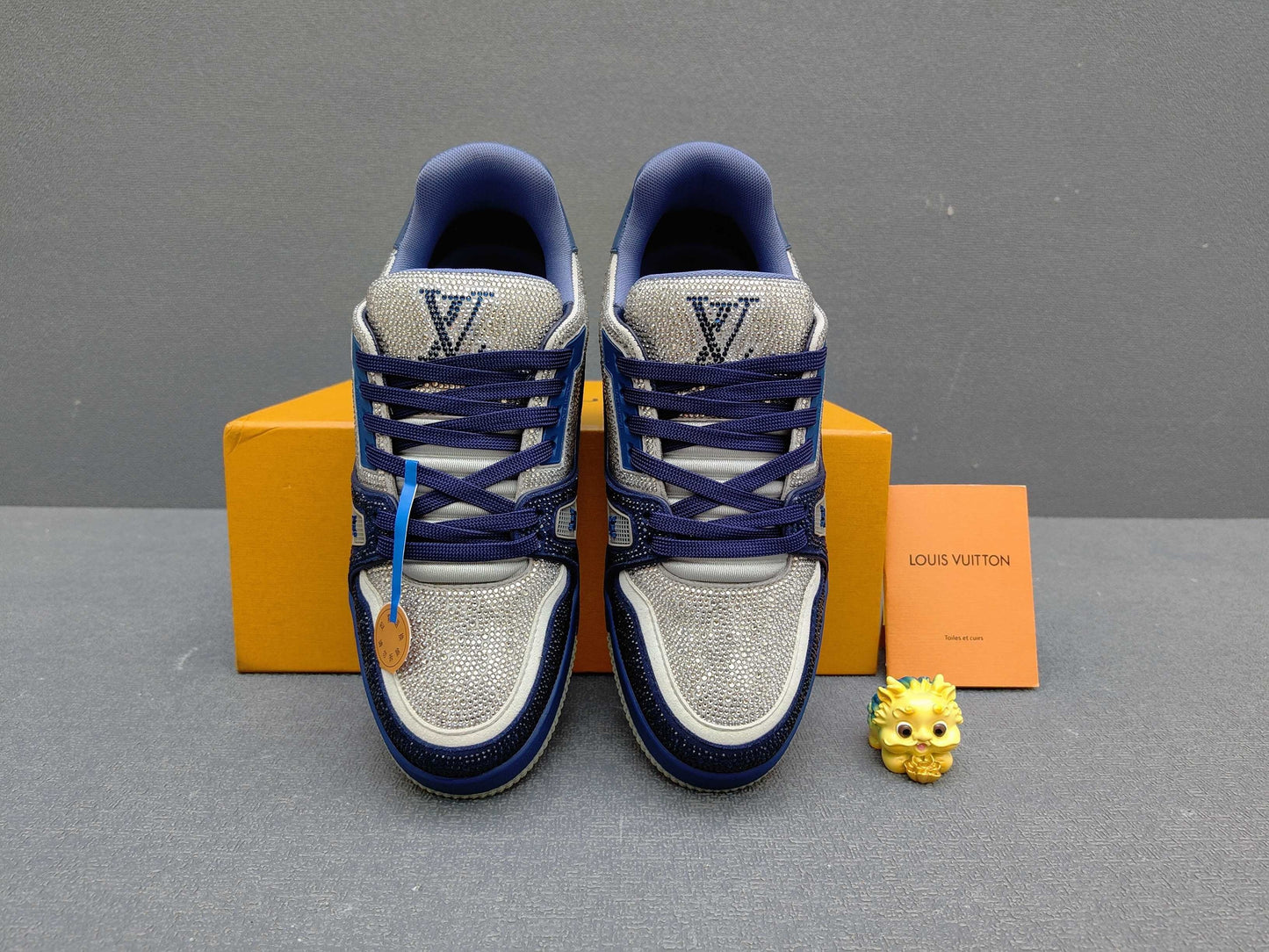 Virgil Abloh x LV Monogram Sneakers AS00400-02 air force 1 low