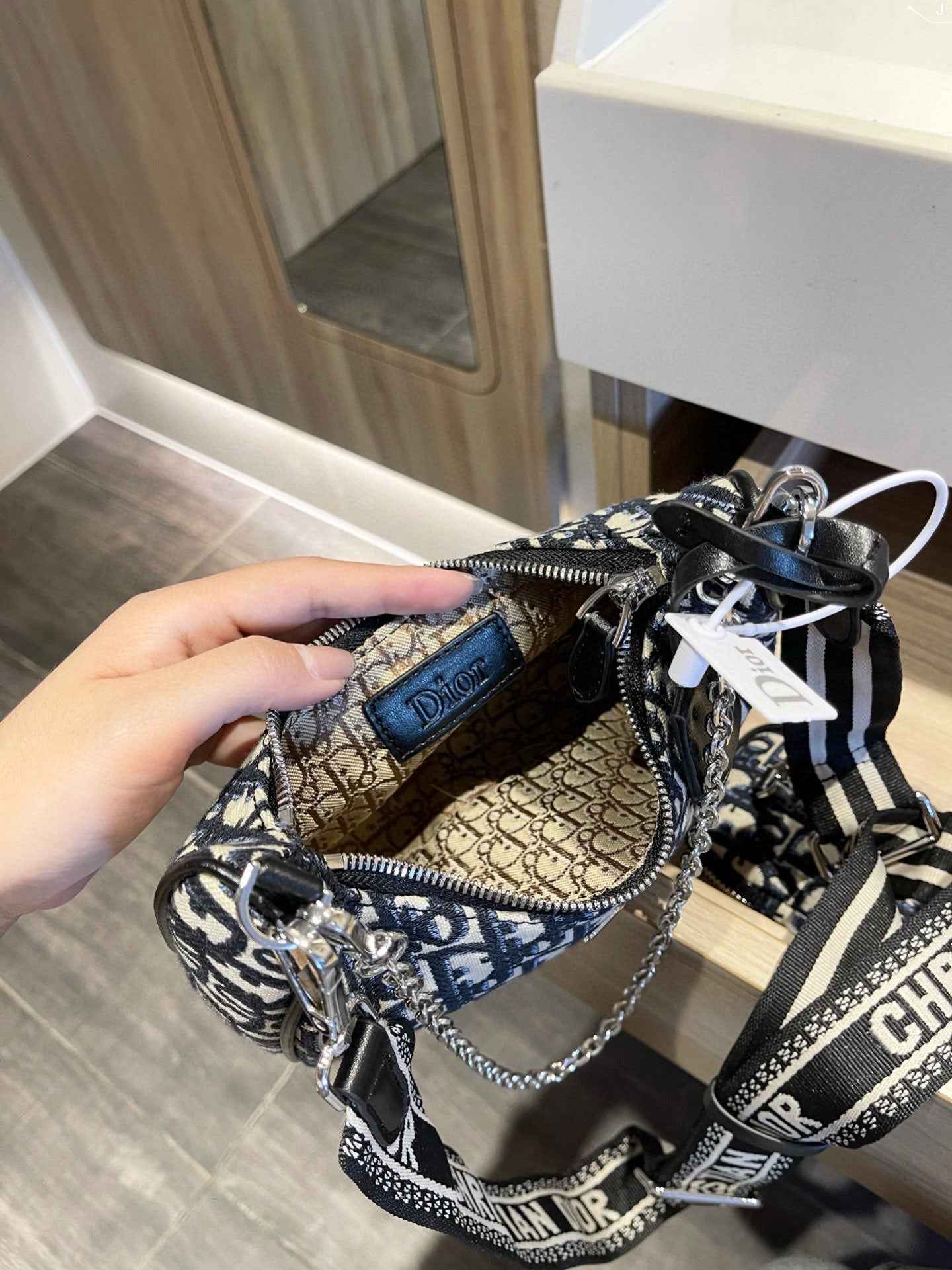 VL - Luxury Edition Bags DIR 302