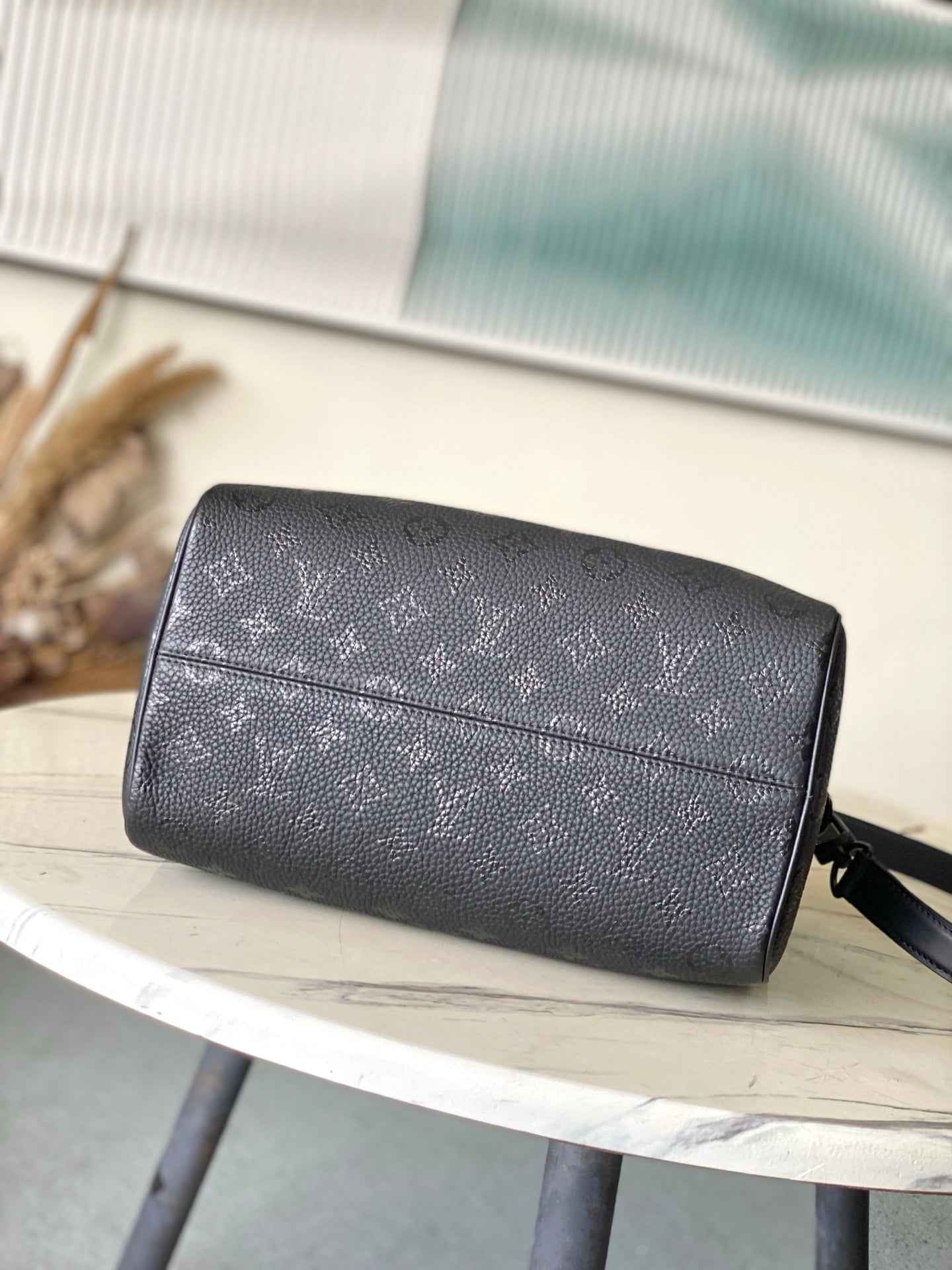 Wolvess Speedy Bandoulière 30 Monogram Leather M24435