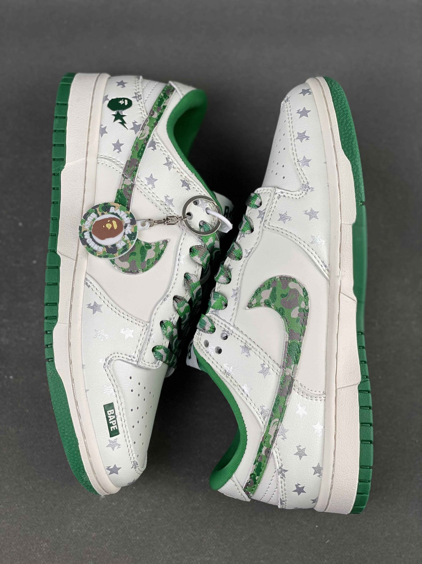 Custom SB Dunk X BAPE DW1098-349