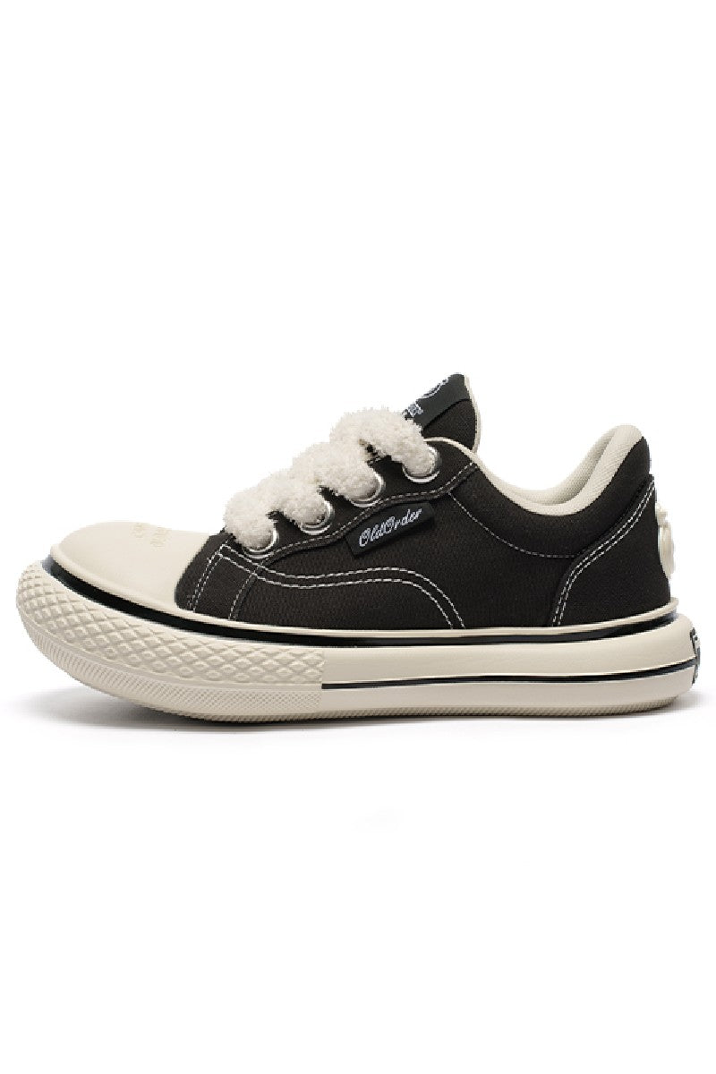 Classic Canvas Low-Top Sneakers - Wolvess