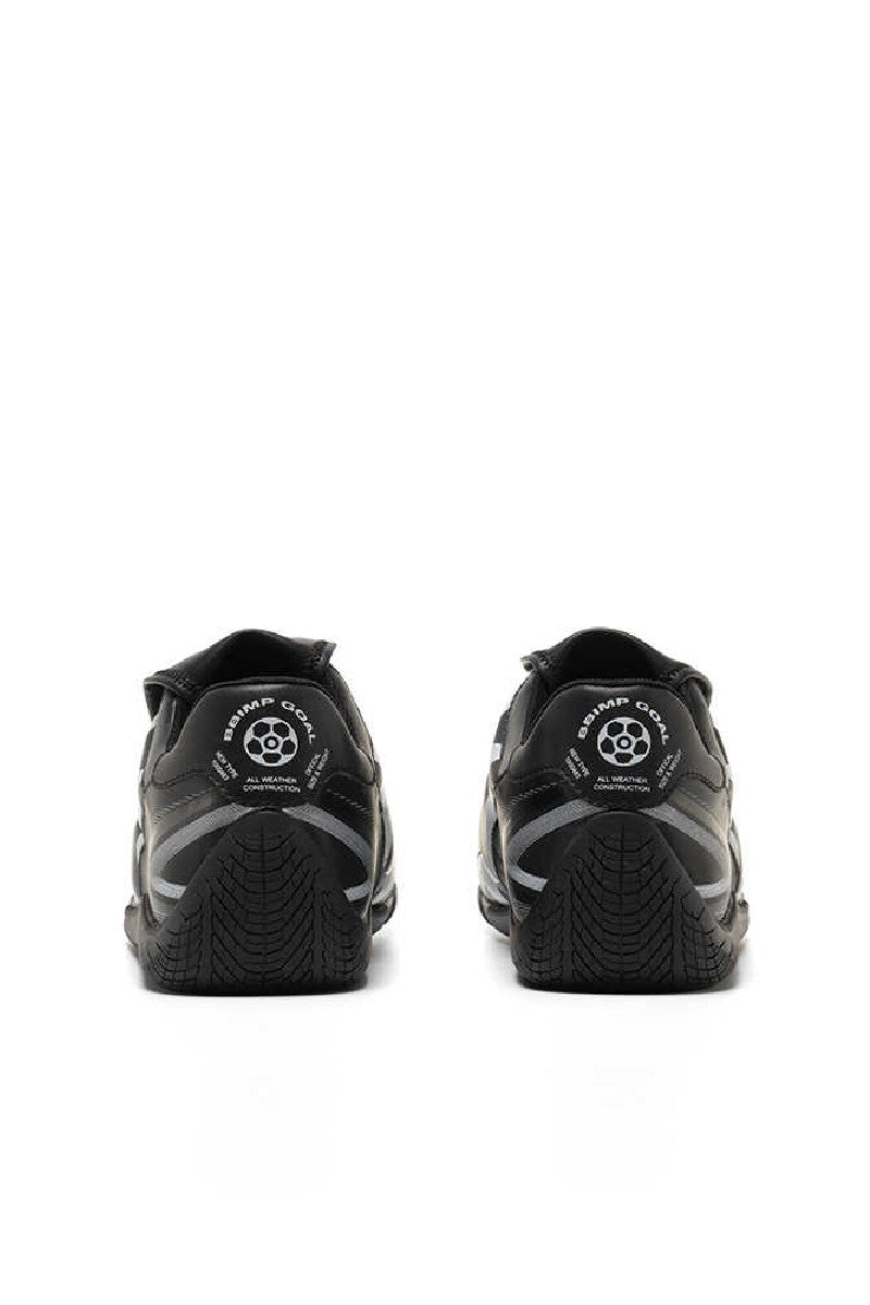 Black White Star Velcro Soccer Shoes - Wolvess