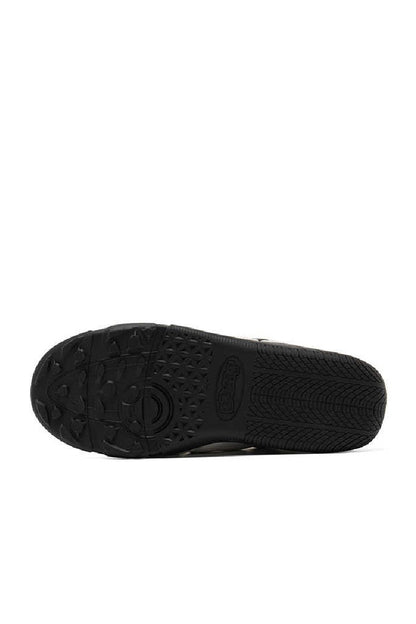 White Star Pattern Velcro Soccer Shoes - Wolvess