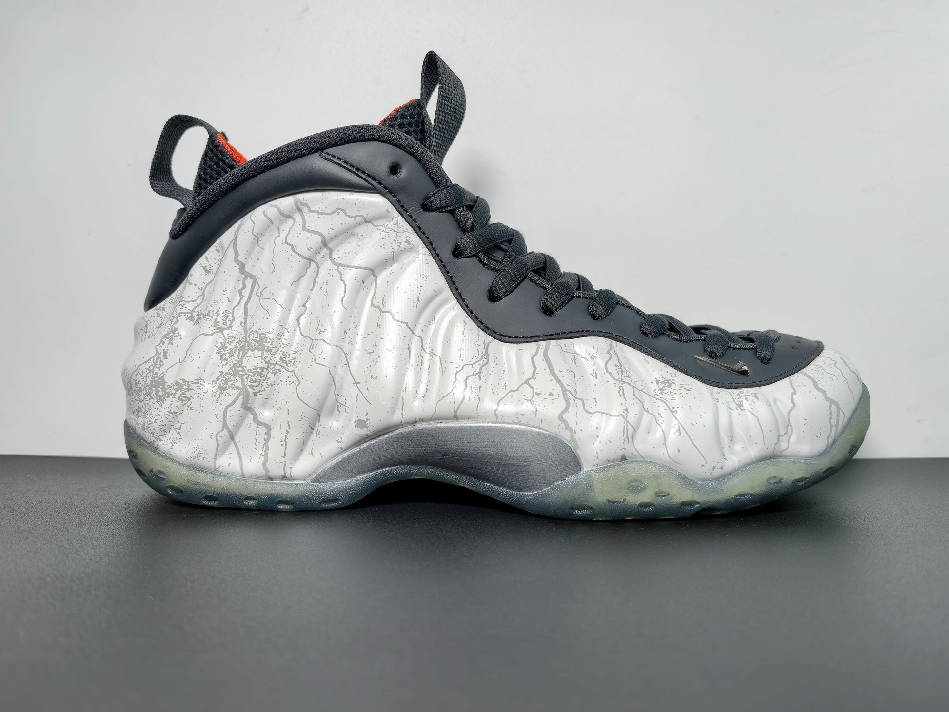 Air Foamposite One Premium “Armory Navy” AIR JORDAN