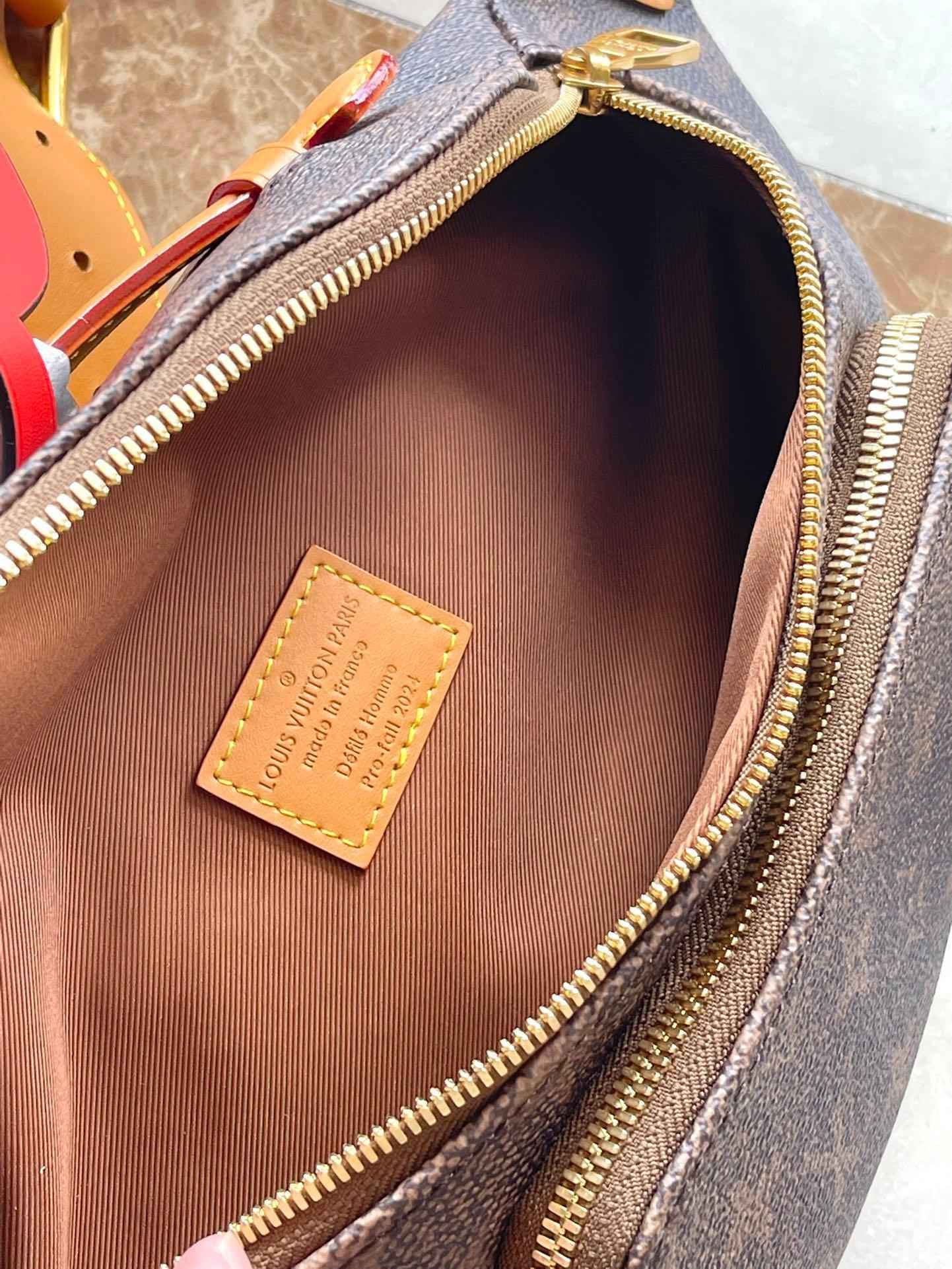 LuVi Rush Monogram Dust M11539