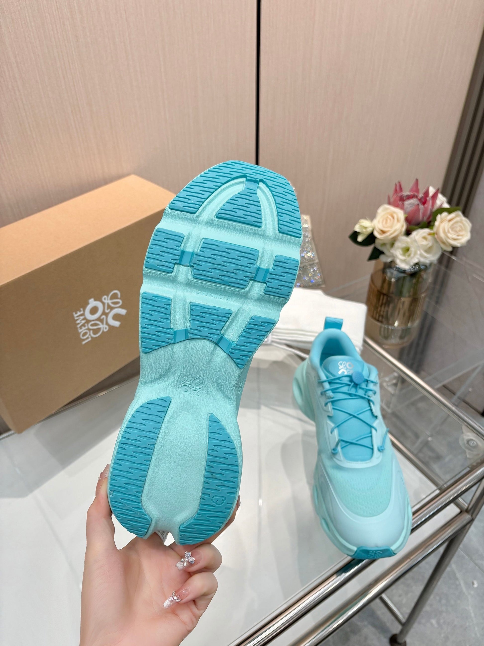 LOEWE x On Cloudsolo loewe