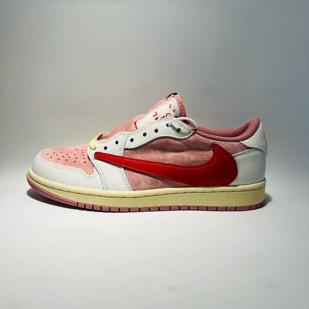 Travis Scott x Air Jordan 1 Low OG Luxuryurbanwear