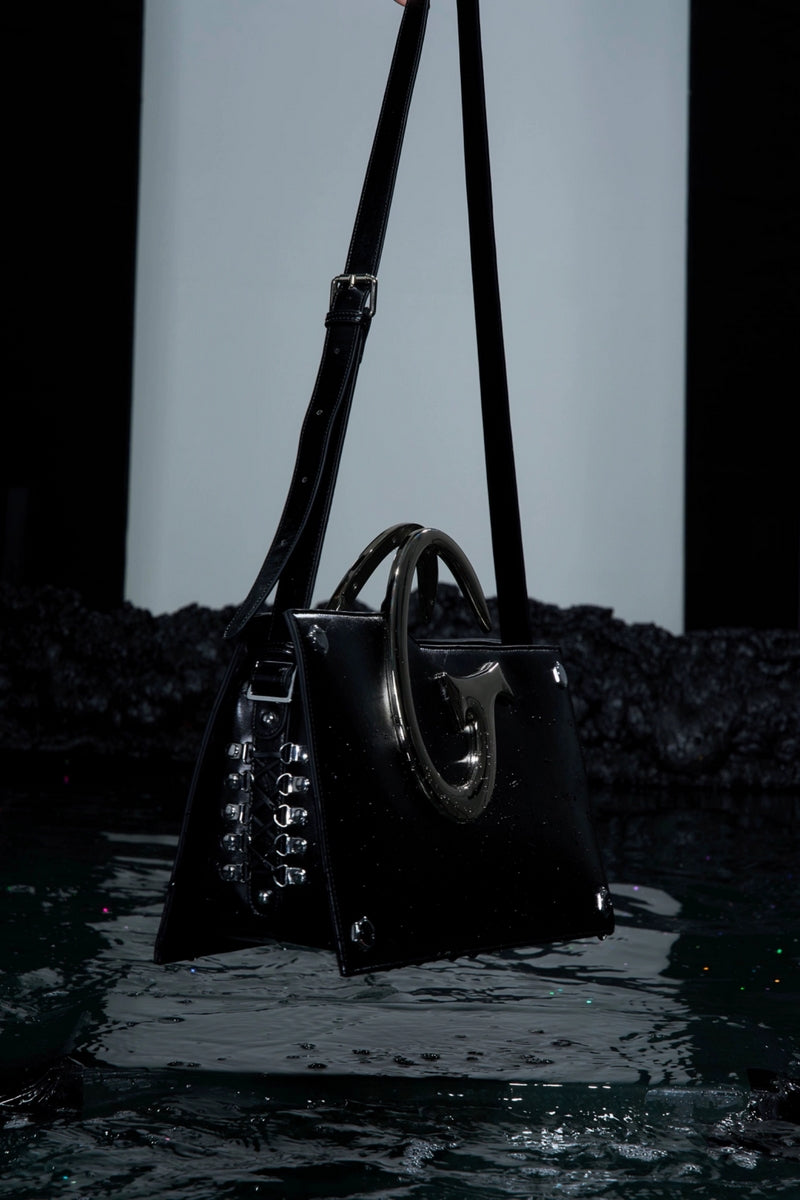 Avant-Garde Metal Handle Shoulder Bag - Sleek Black Designer Tote - Wolvess
