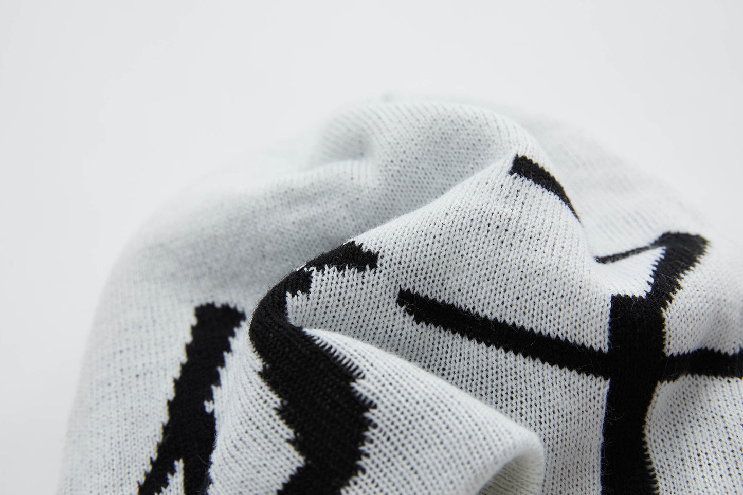 Gothic Rune Beanie - Wolvess