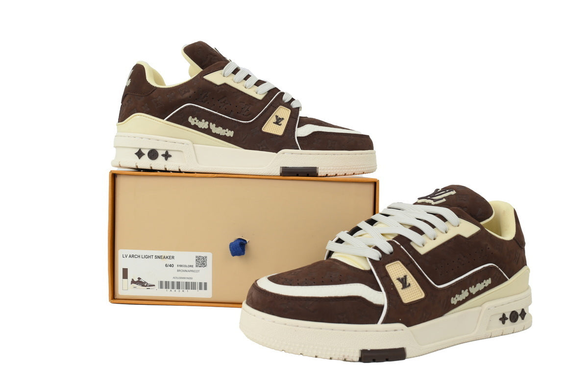 Monogram Louis ARCH Light Sneaker louis vuitton