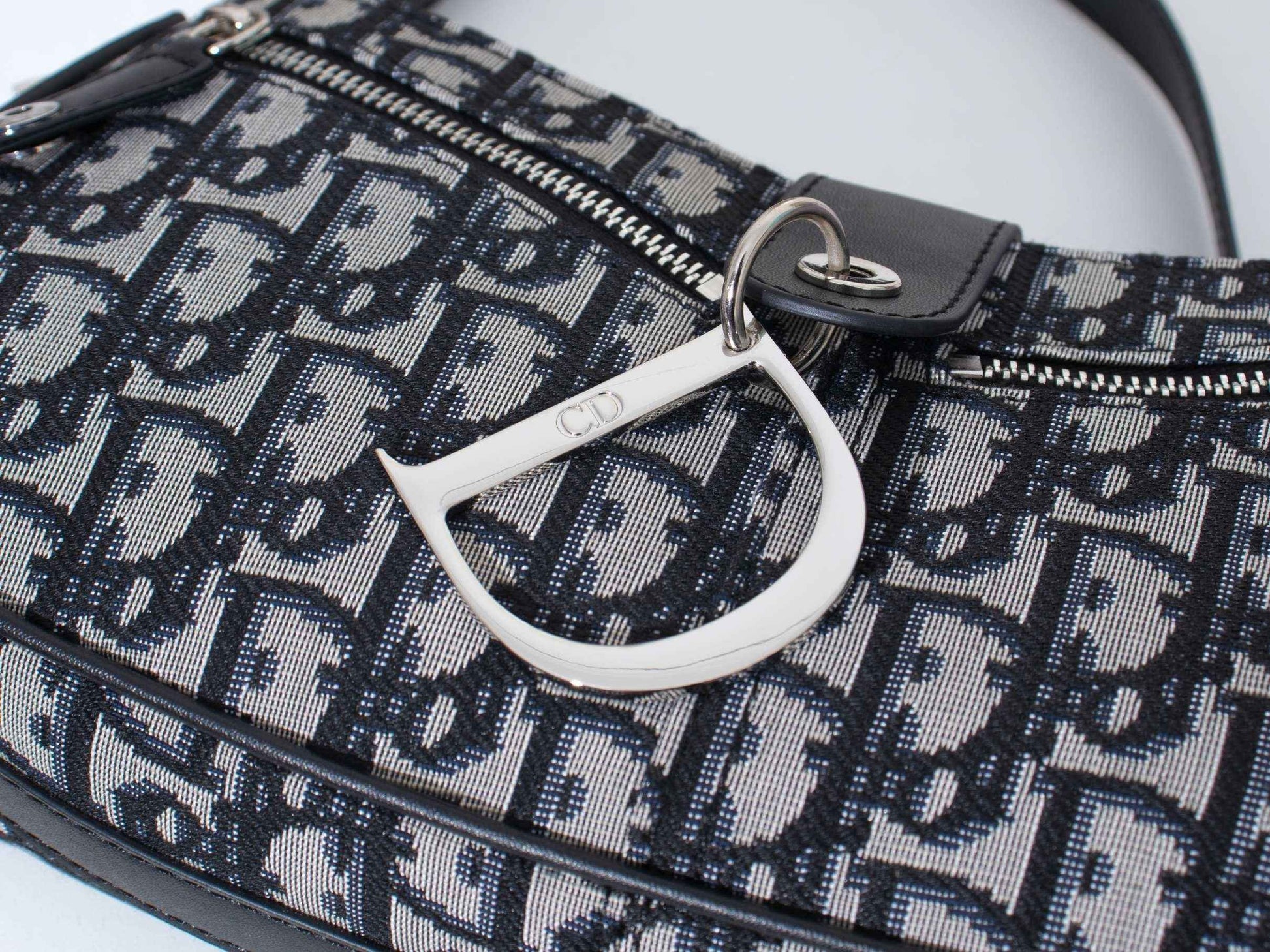 VL - Luxury Edition Bags DIR 161