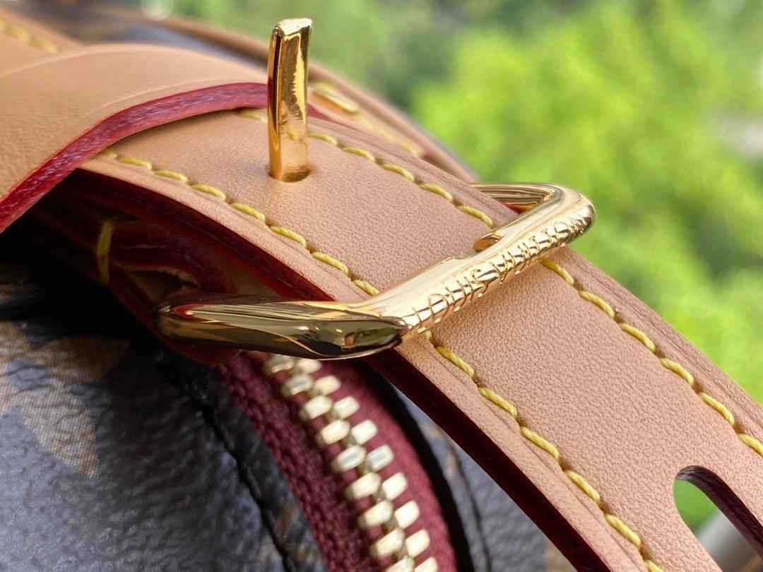 LV Game On Cœur MONOGRAM Nicolas Ghesquière A02