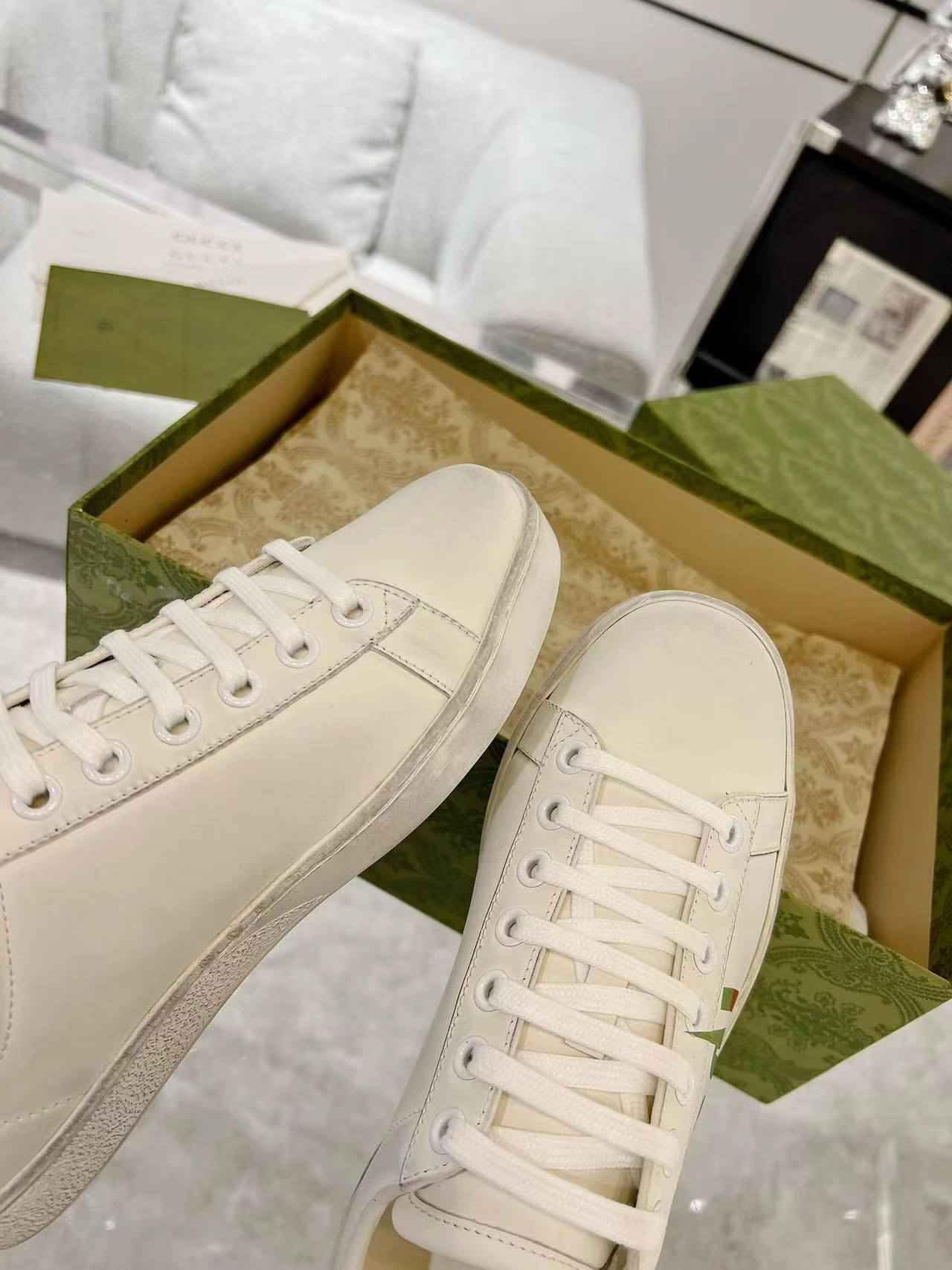 sneaker shoes Luxury casual shoes for men and women