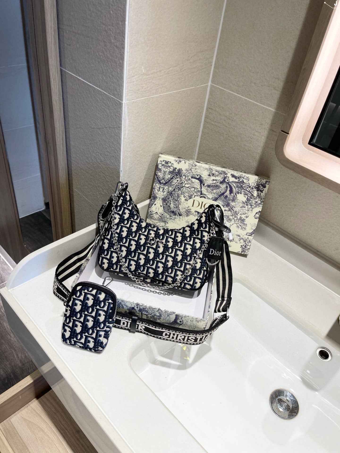 VL - Luxury Edition Bags DIR 302