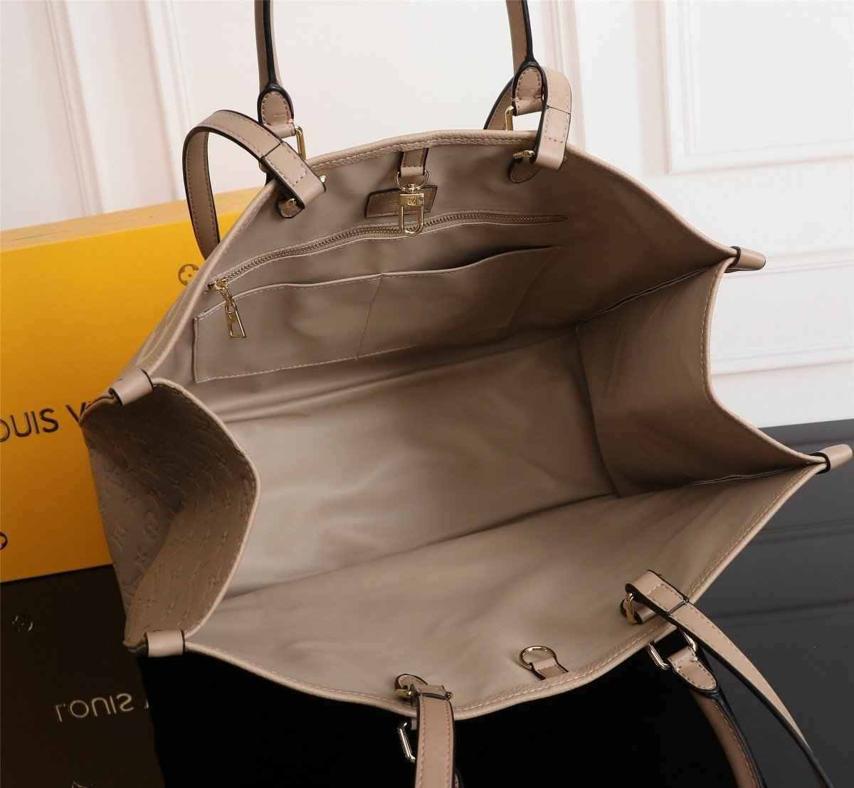 VL - Luxury Edition Monogram Bags LUV 034