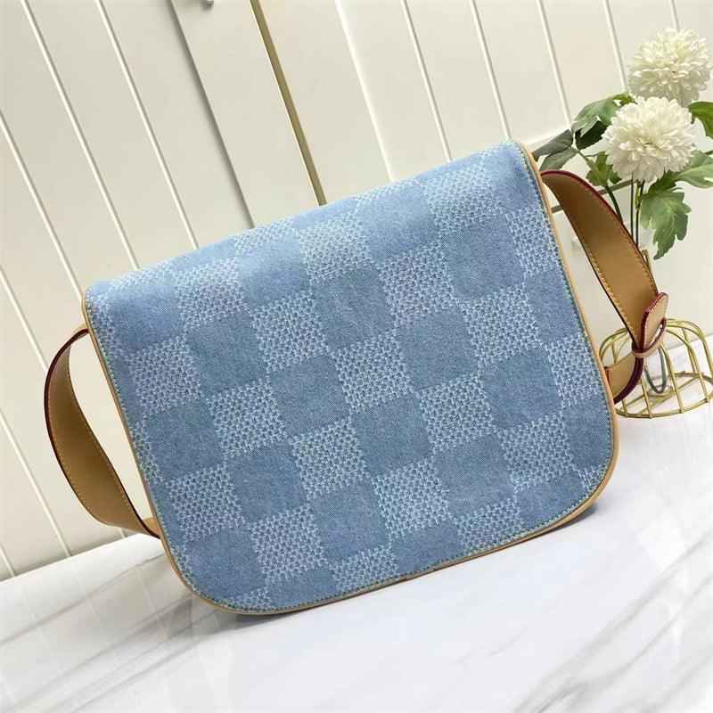 Sneakernational LuVi Paris Bag M40743