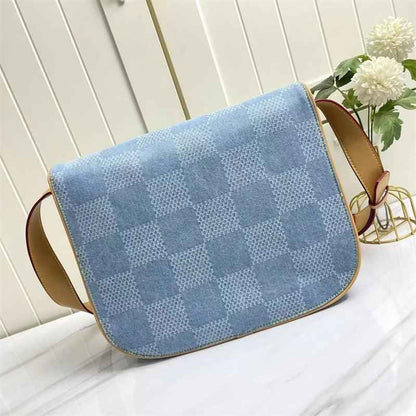 Sneakernational LuVi Paris Bag M40743