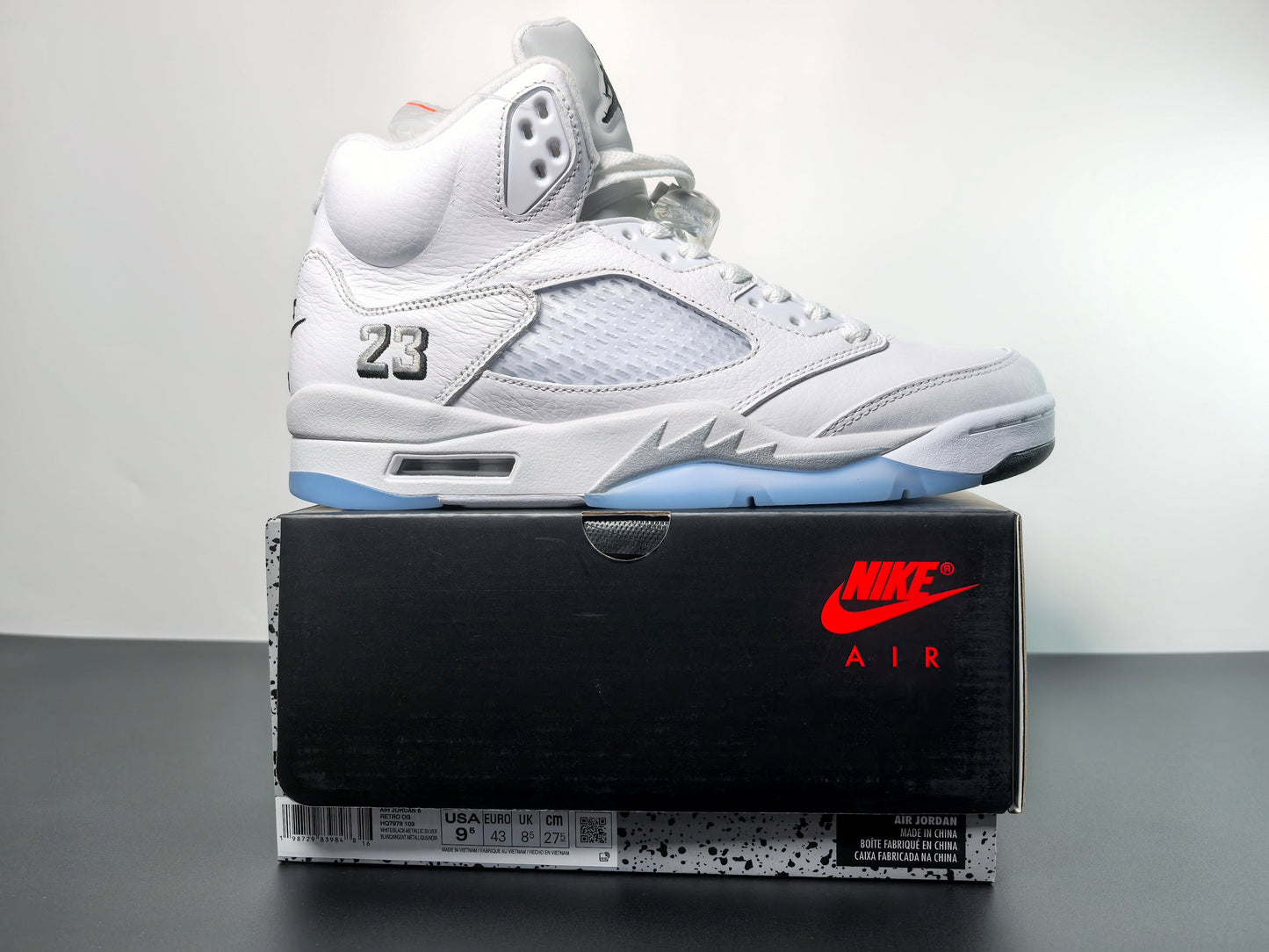 Air Jordan 5 OG White Metallic Luxury Urban Wear