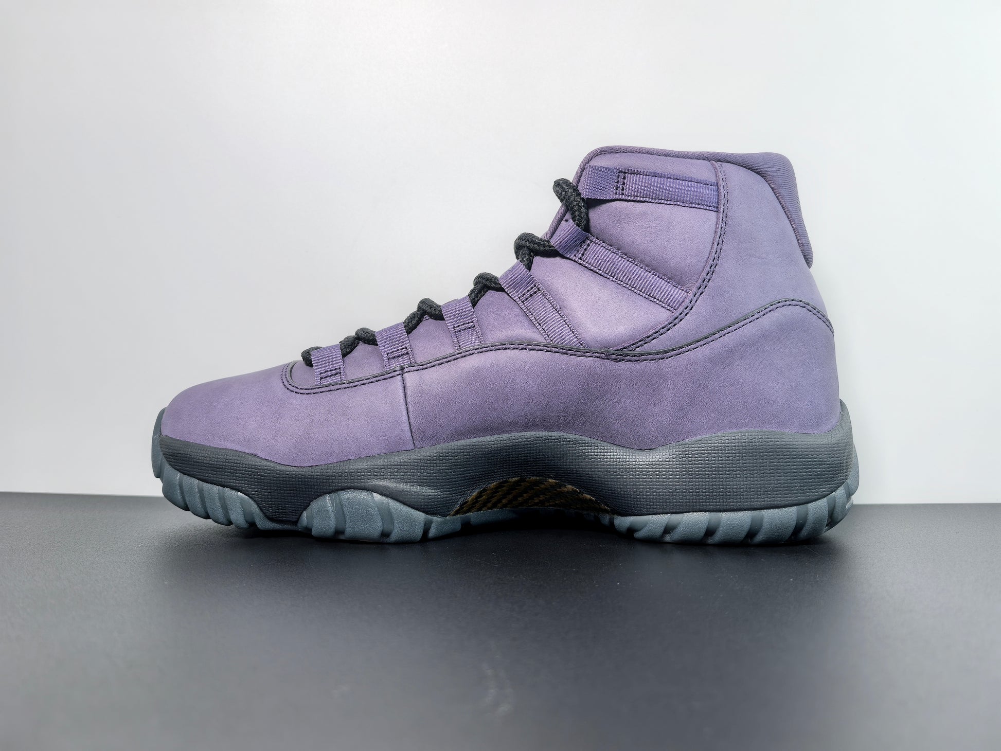 Air Jordan 11 “Las Vegas” IO8961-553 air jordan