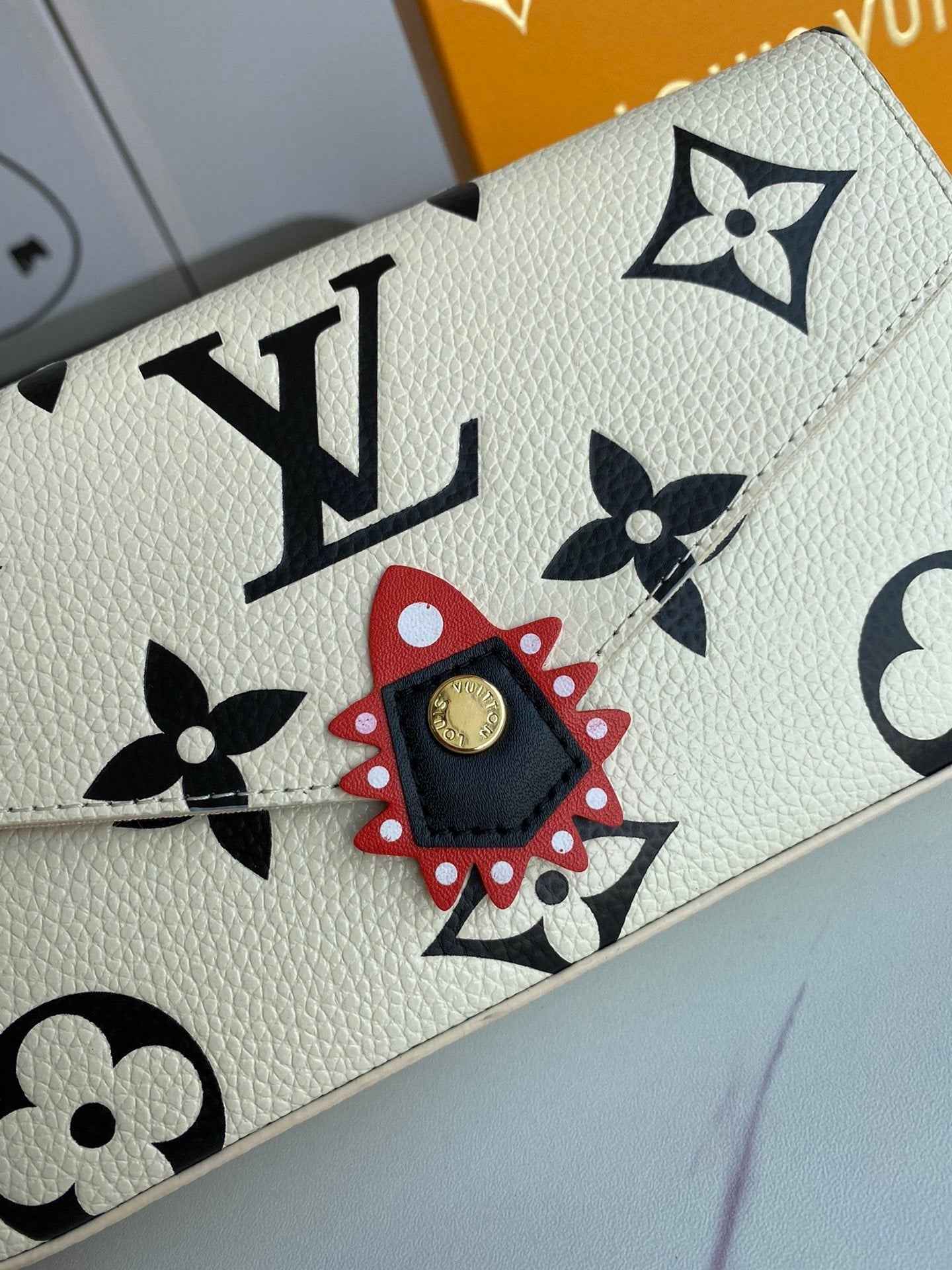 VL - Luxury Edition Bags LUV 033