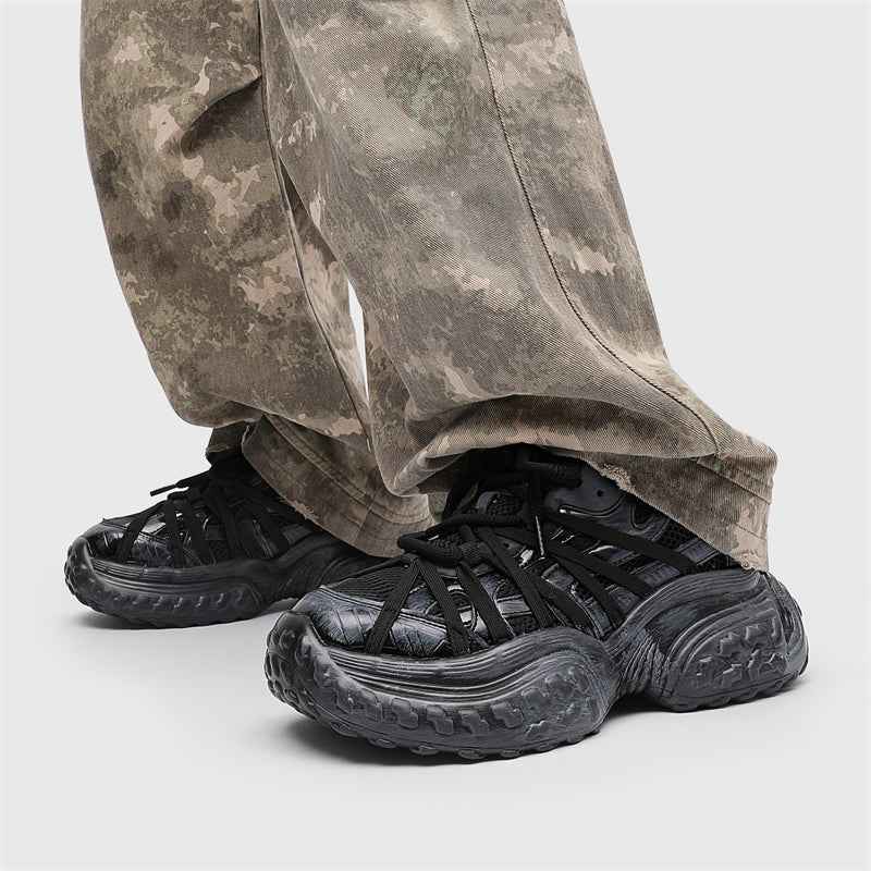 S8888 Black Tire Sneakers