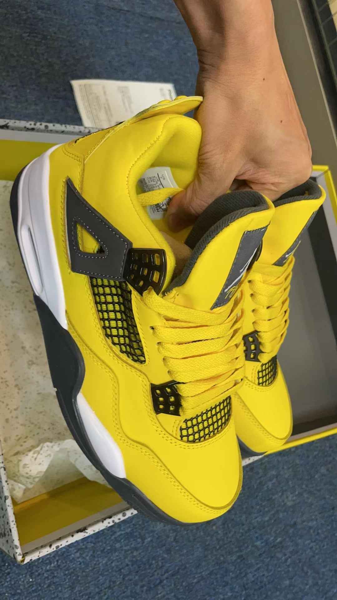 Sneaker shoes women and men shoes09