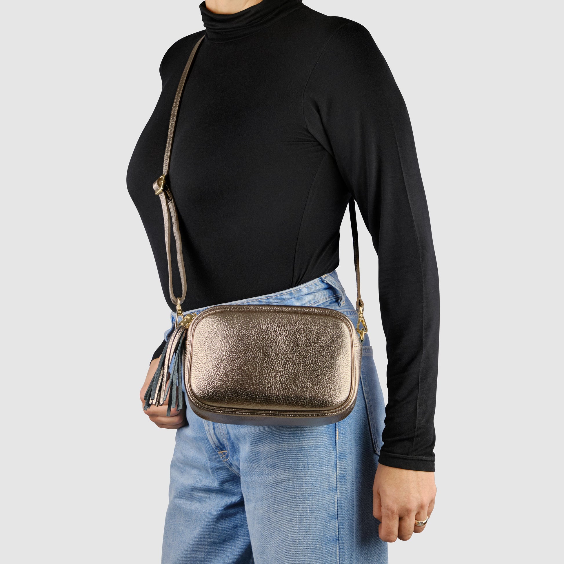 Italian Genuine Metallic Calf Leather Crossbody Bag 231302 TAKEASY