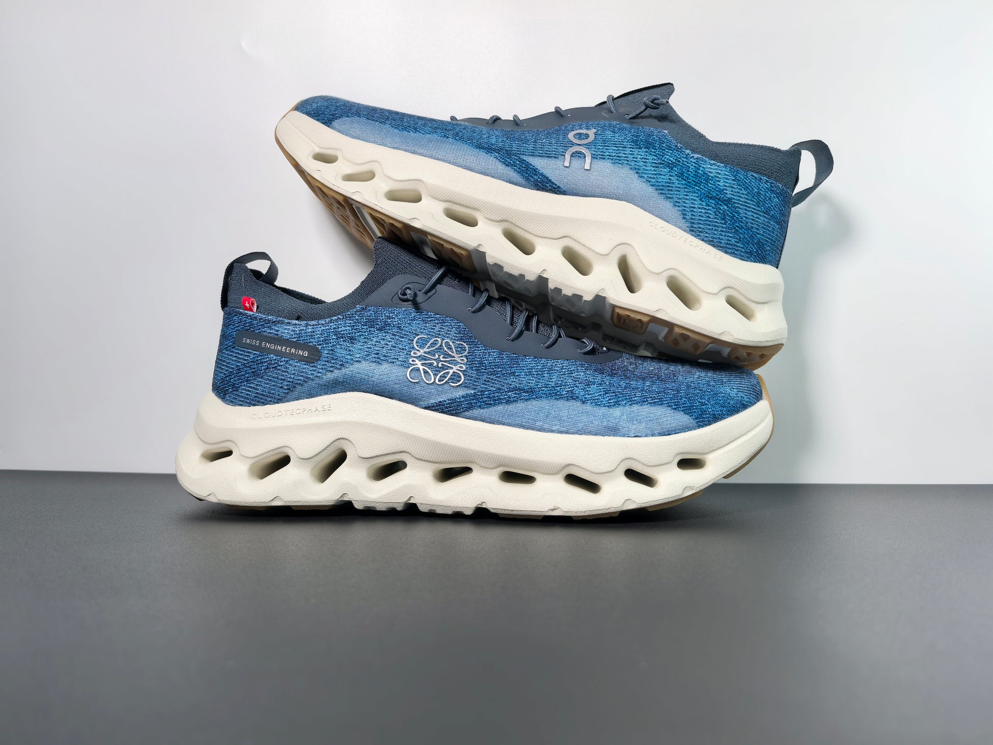 LOEWE x On Cloudtilt loewe