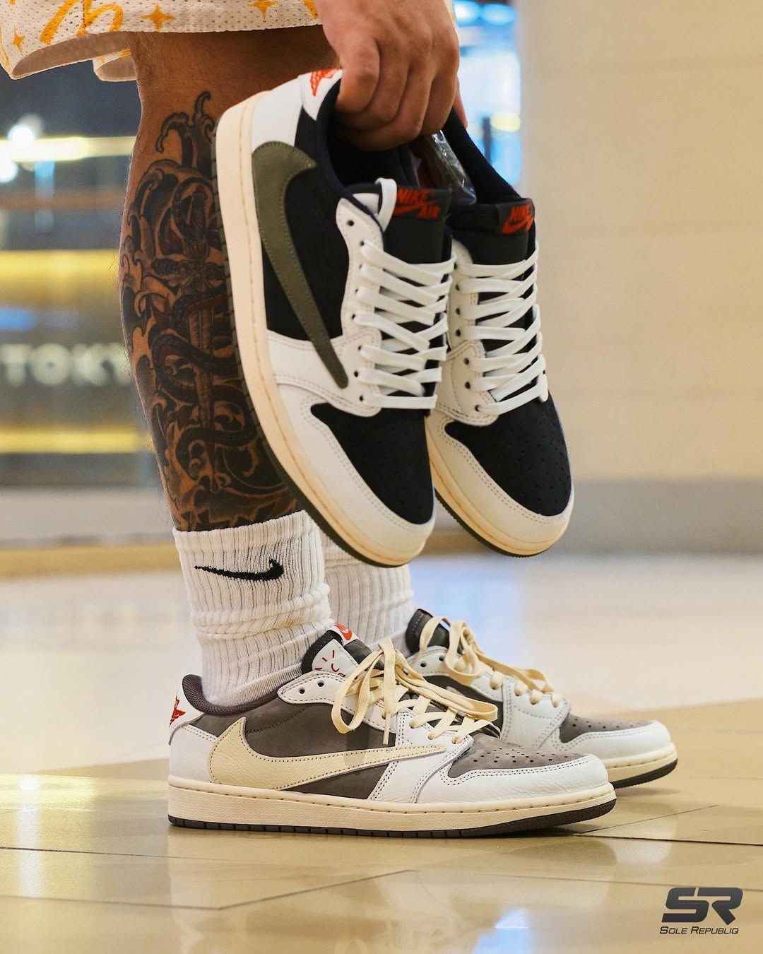 Custom Travis Scott x Fragment x Air Jordan 1 Low DZ4137 106 - Exclusive Travis Scott Air Jordan 1 Low Release