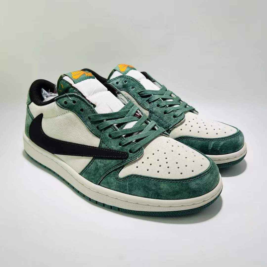 Designer Air Jordan 1 Low × Travis Scott DM7866 199 - Limited Edition Sneakers