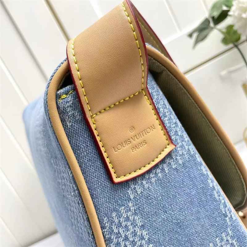 Sneakernational  LV Paris Bag M40743