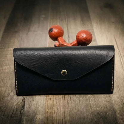 Sugar Land Clutch Wallet - Black Bull Sheath Leather