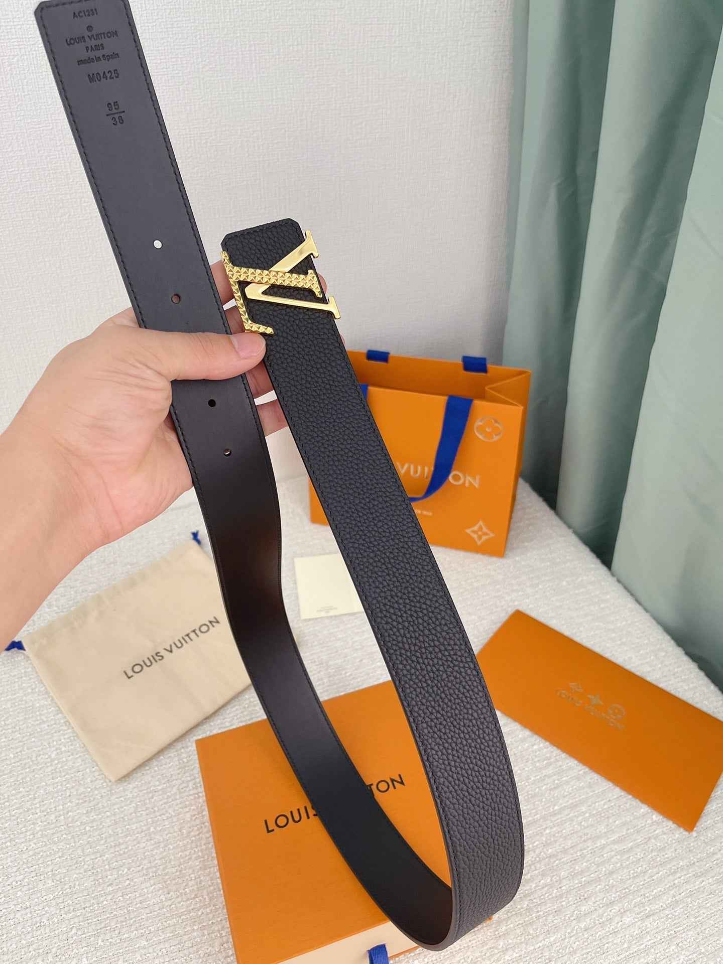 Vl - Luxury  LUV  BELTS 023