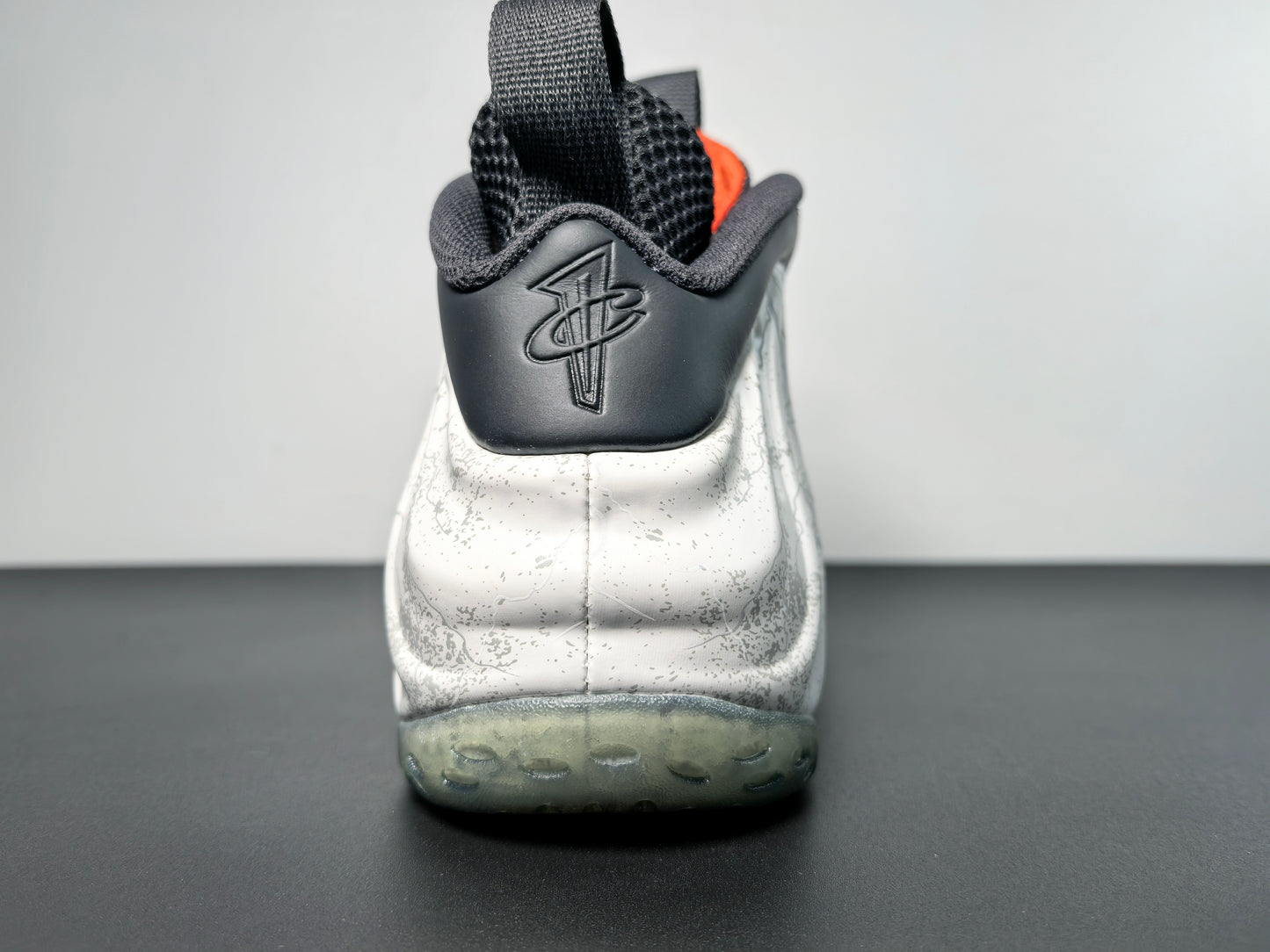 Air Foamposite One Premium “Armory Navy” AIR JORDAN