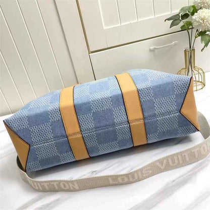 Sneakernational LV Paris Bag M40702