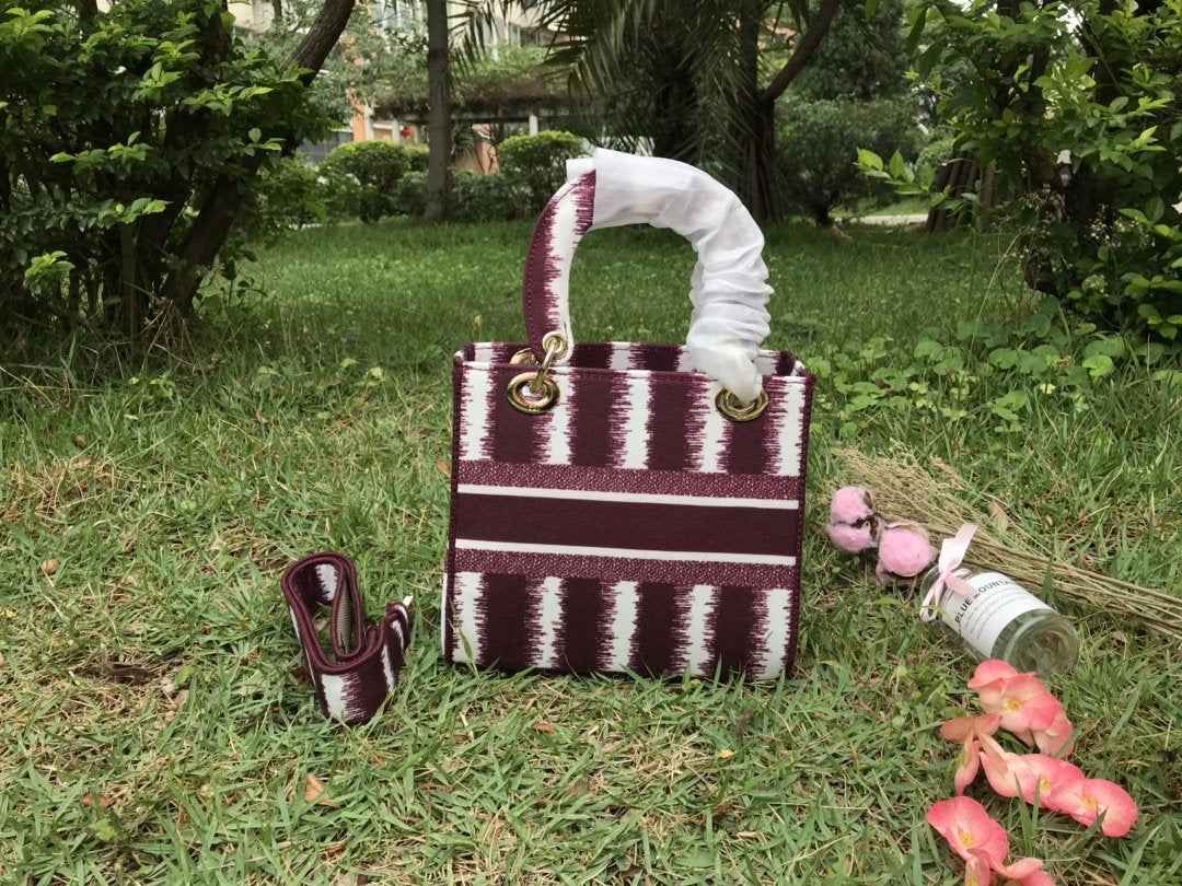 VL - Luxury Edition Bags DIR 255