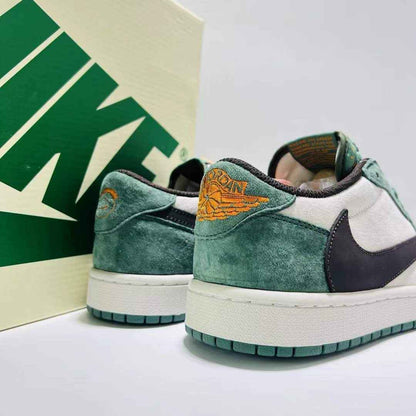 Designer Air Jordan 1 Low × Travis Scott DM7866 199 - Limited Edition Sneakers