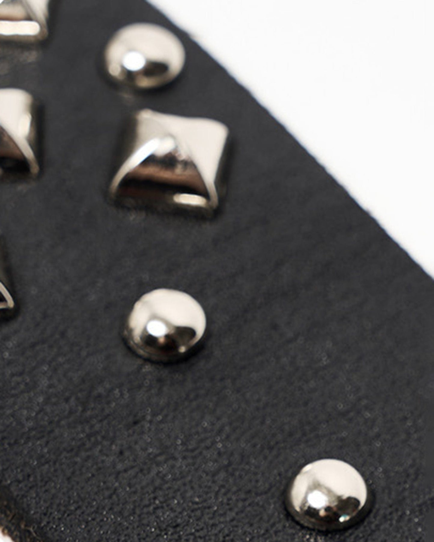 Western Rivet Belt - Wolvess