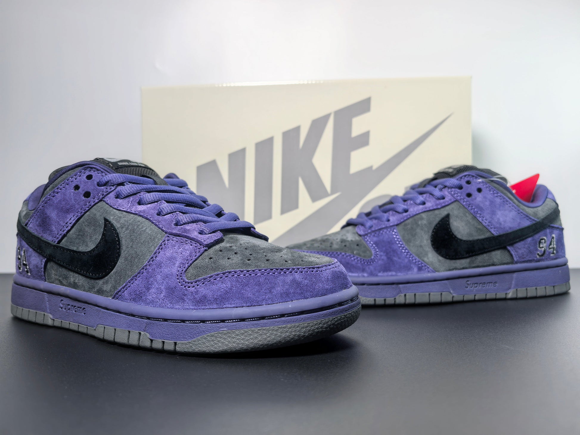 Supreme x Dunk SB LOW PRO OG QS Luxury Urban Wear