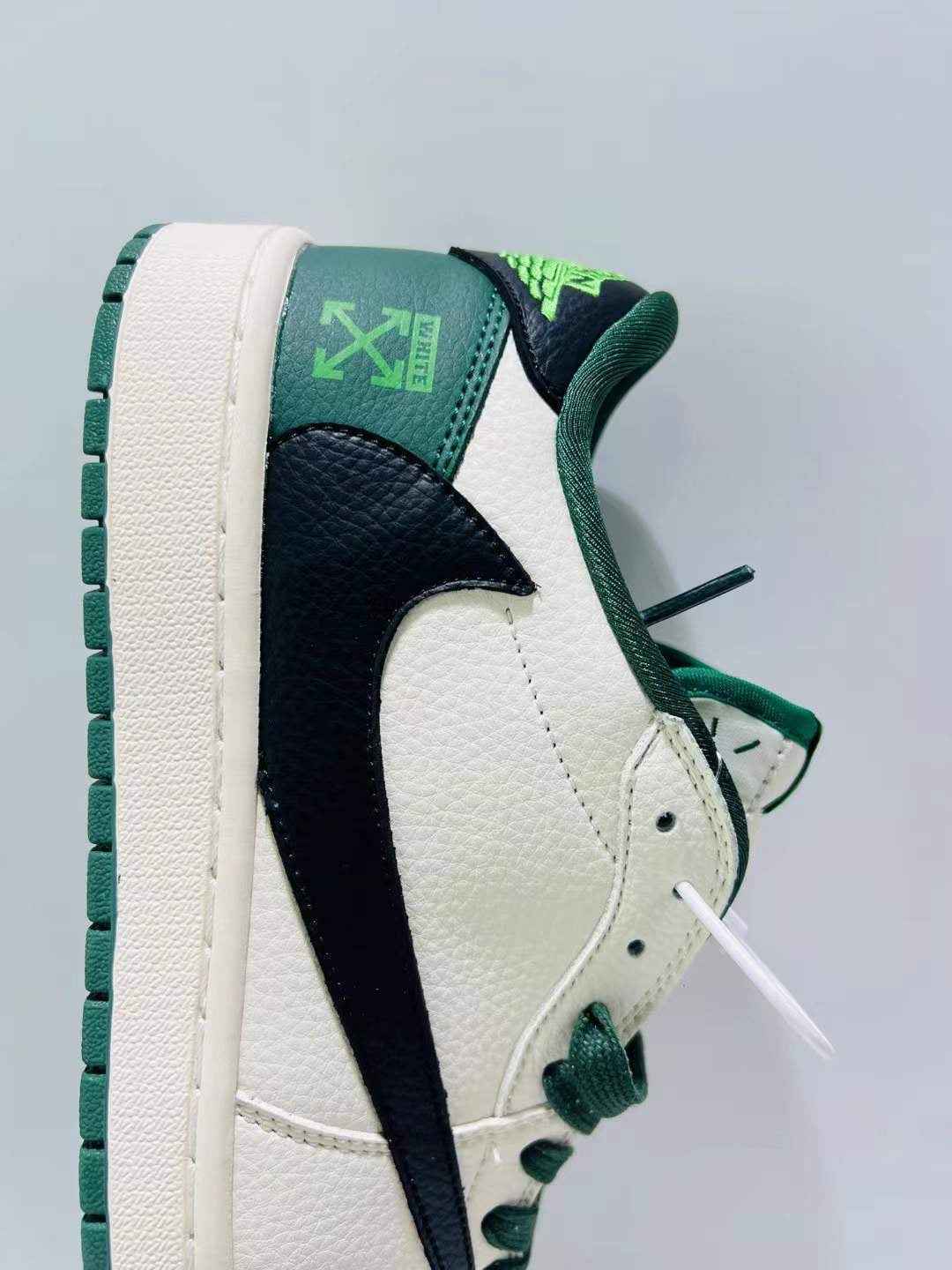 Designer Air Jordan Travis Scott Off White JJ5288 011