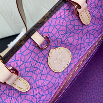 Wolvess - LOV Bags - 209 Wolvess