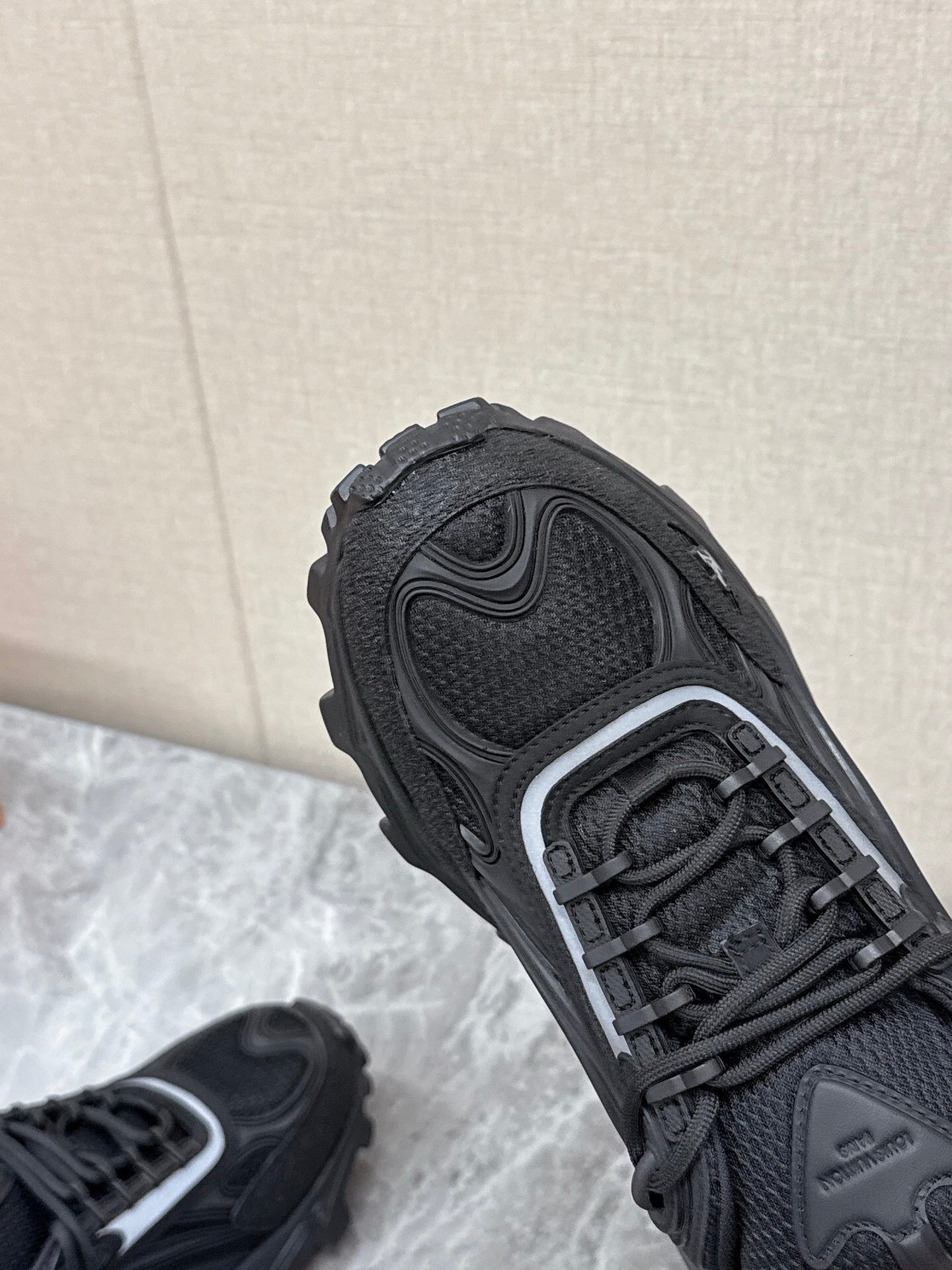 LV Monogram Runner AS00440 - Wolvess